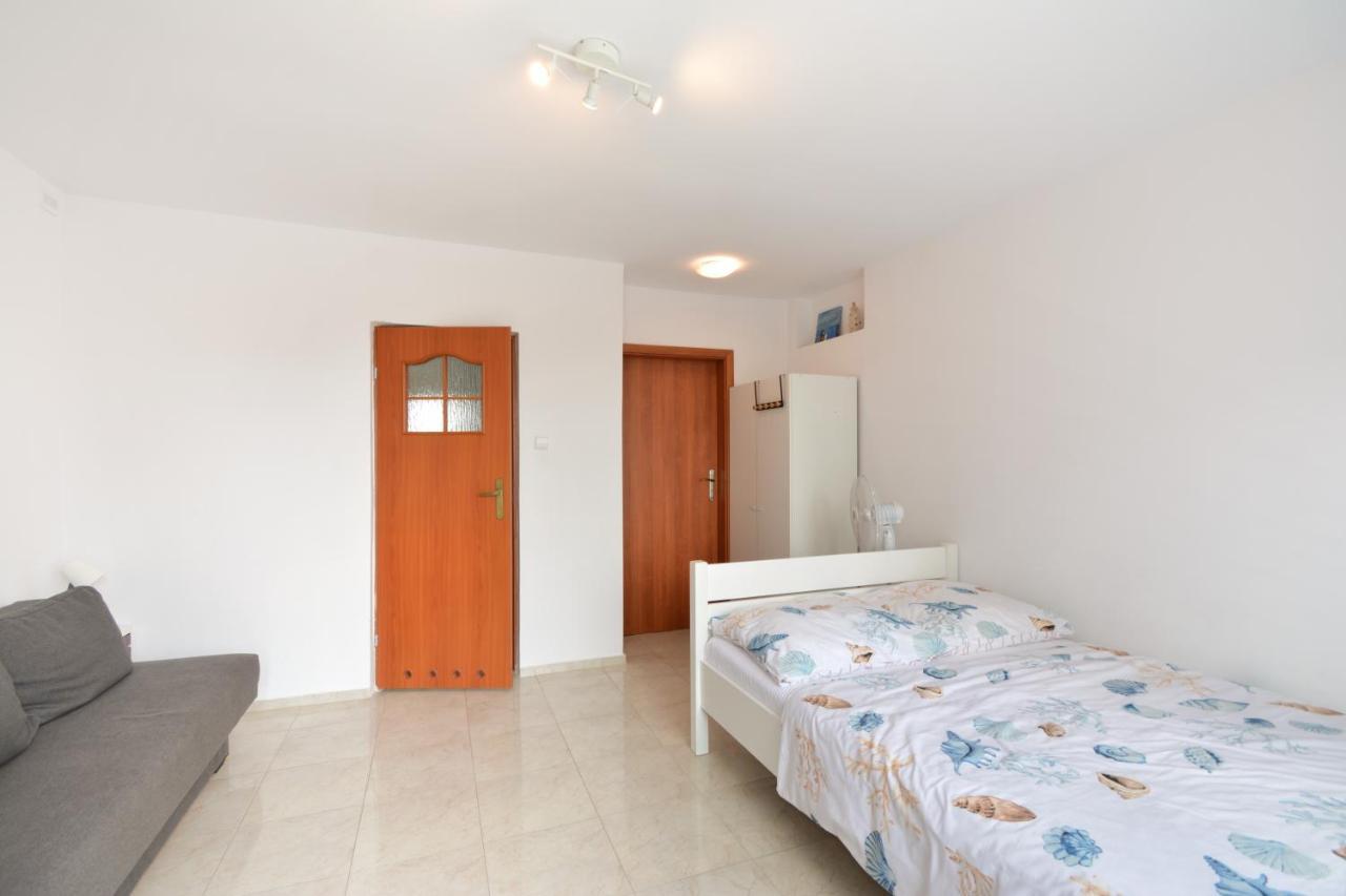 Pensjonat Perelka Apartment อุสตรอเนียมอร์สเกีย ภายนอก รูปภาพ